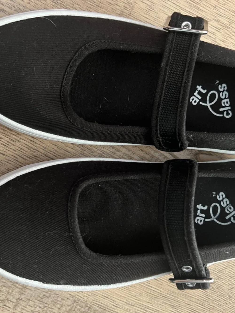 Art Class Black Mary Jane Sneakers Girls Size 1 | Memory Foam Comfort Shoes